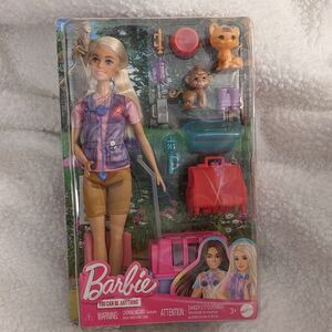 Barbie Animal Rescue & Recovery Care Vet Career Doll Playset /New, 2024